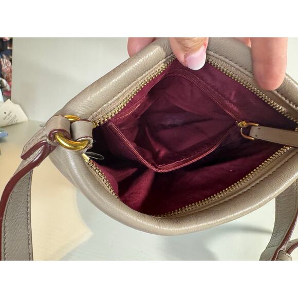 Marc by Marc Jacobs, EUC Beige Leather Crossbody Purse - Picture 11 of 14